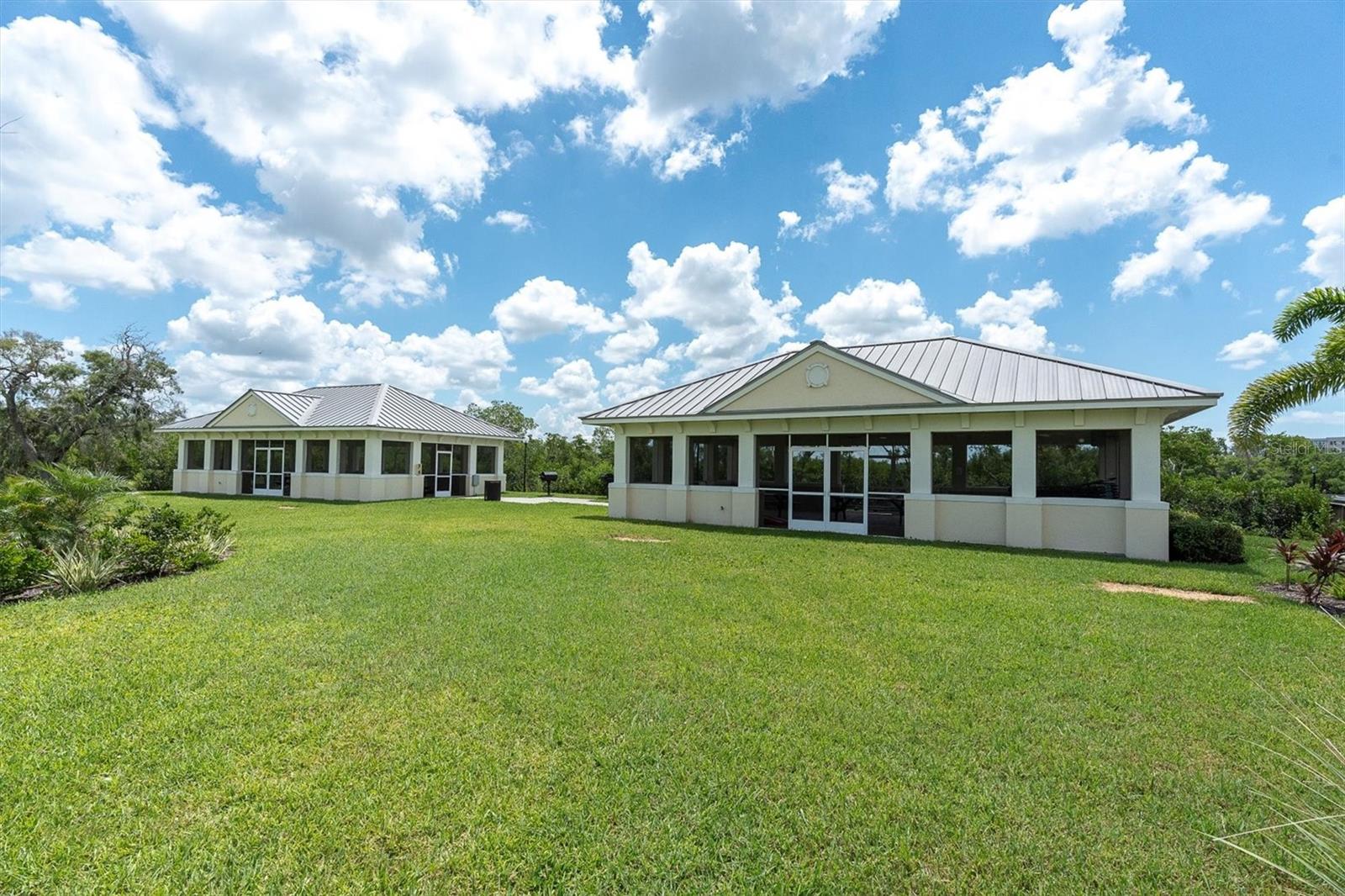 SEMINOLE ISLE CONDO - Residential