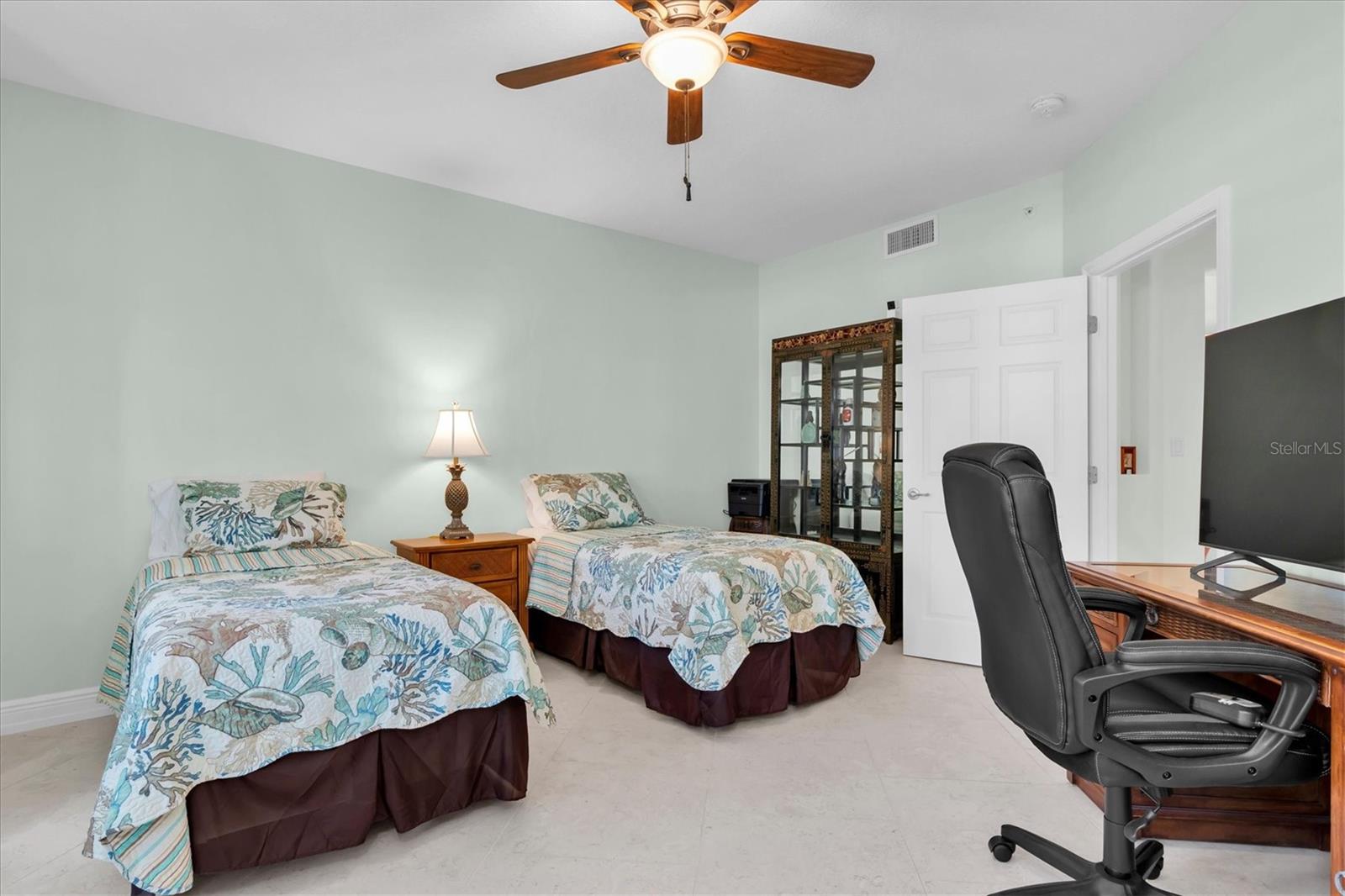 SEMINOLE ISLE CONDO - Residential