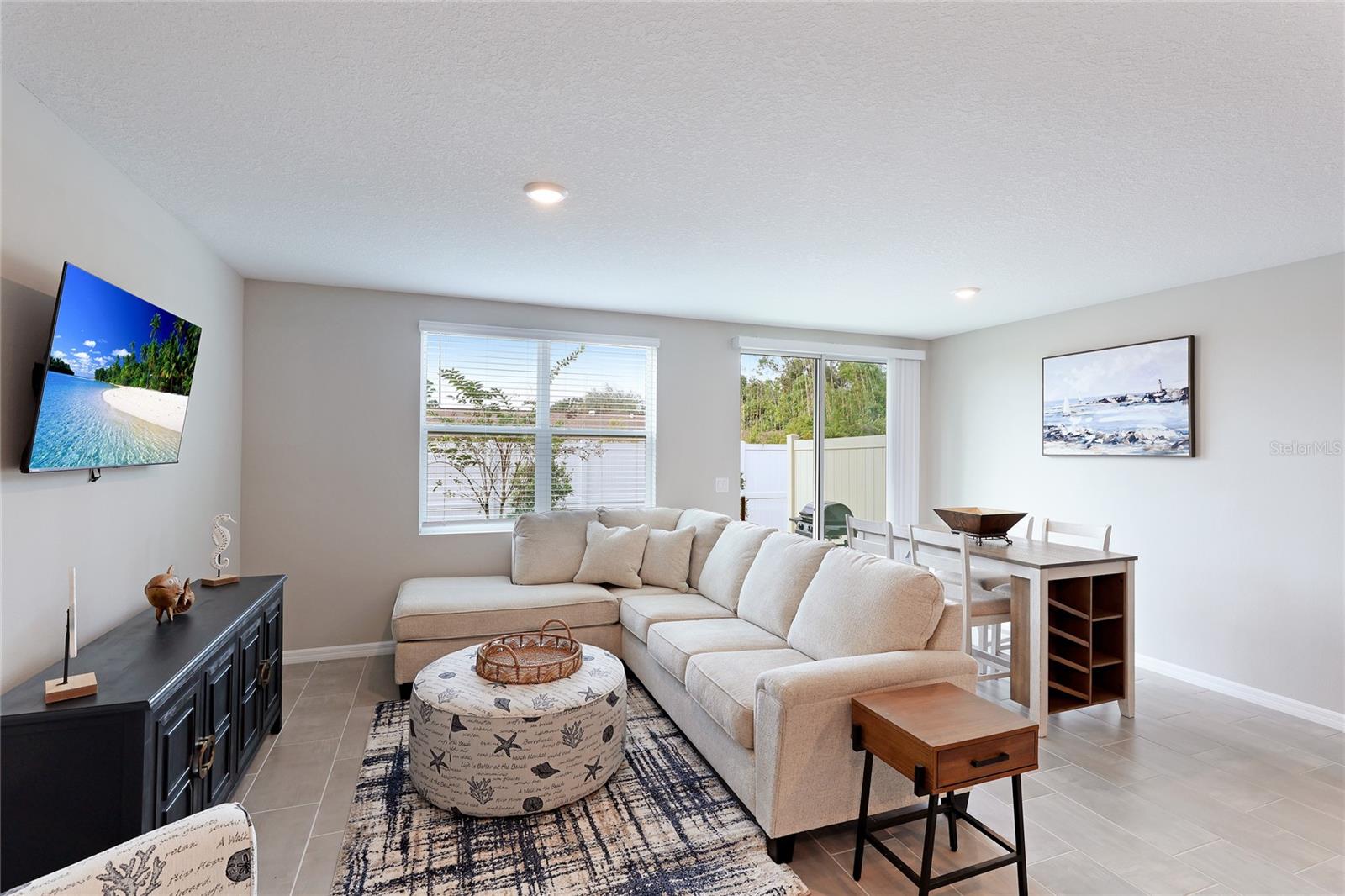 SPENCER COVE - Residential Lease