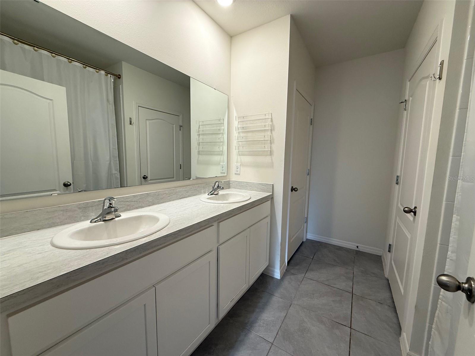 PELHAM PARK - Residential