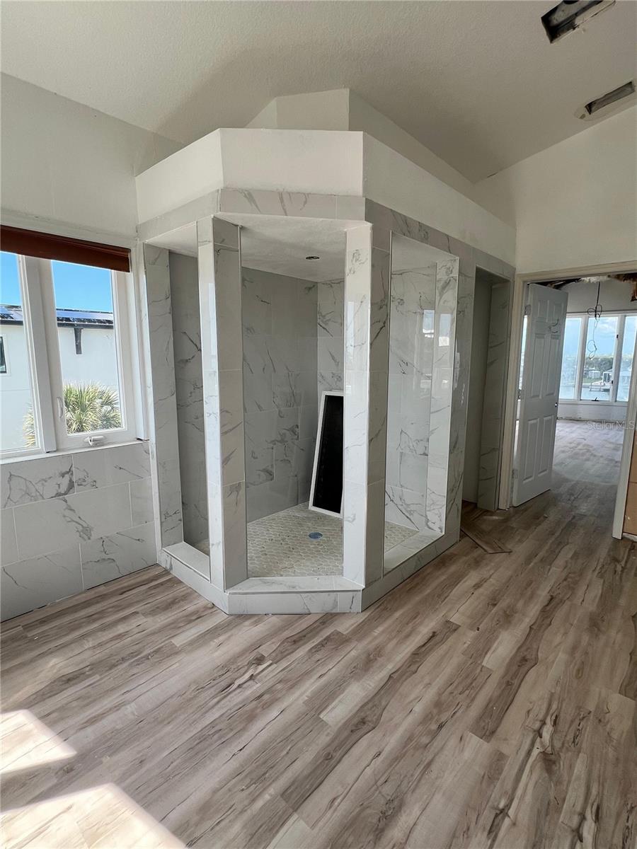 GROVE CITY SHORES - Residential