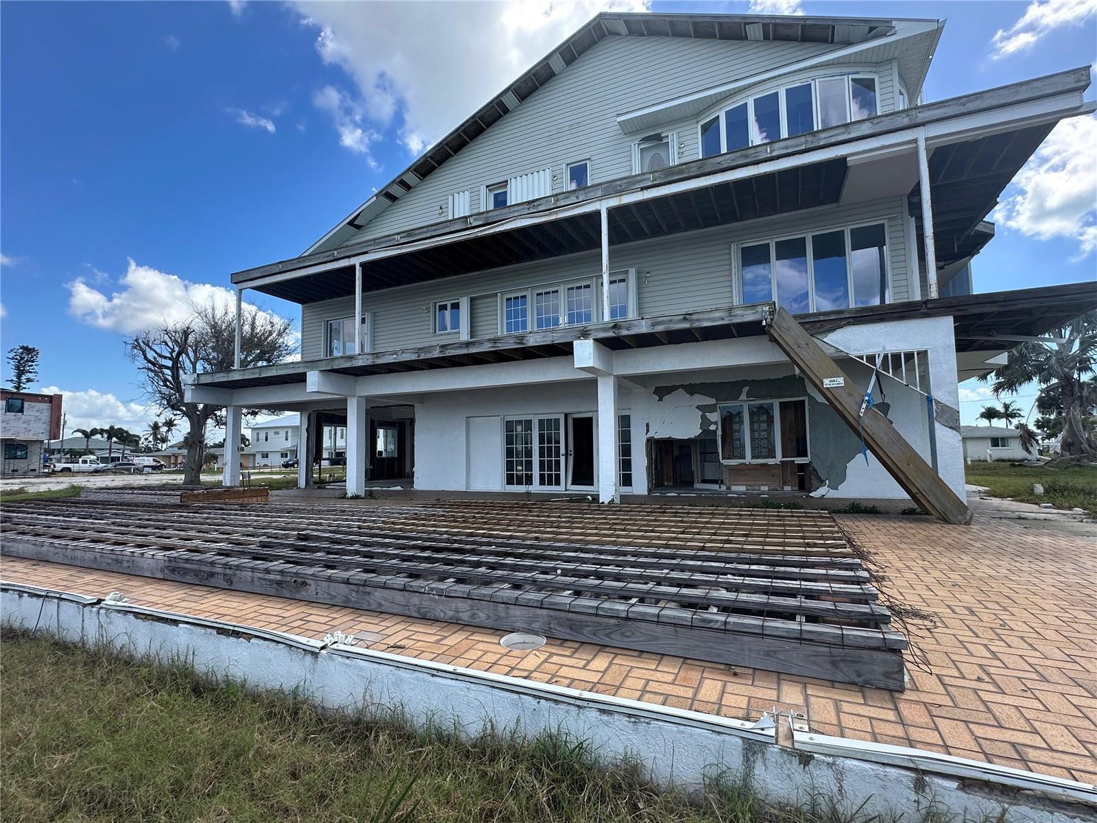 GROVE CITY SHORES - Residential