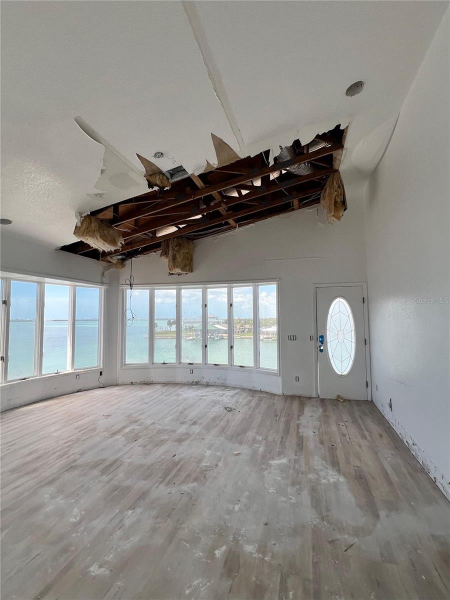 GROVE CITY SHORES - Residential