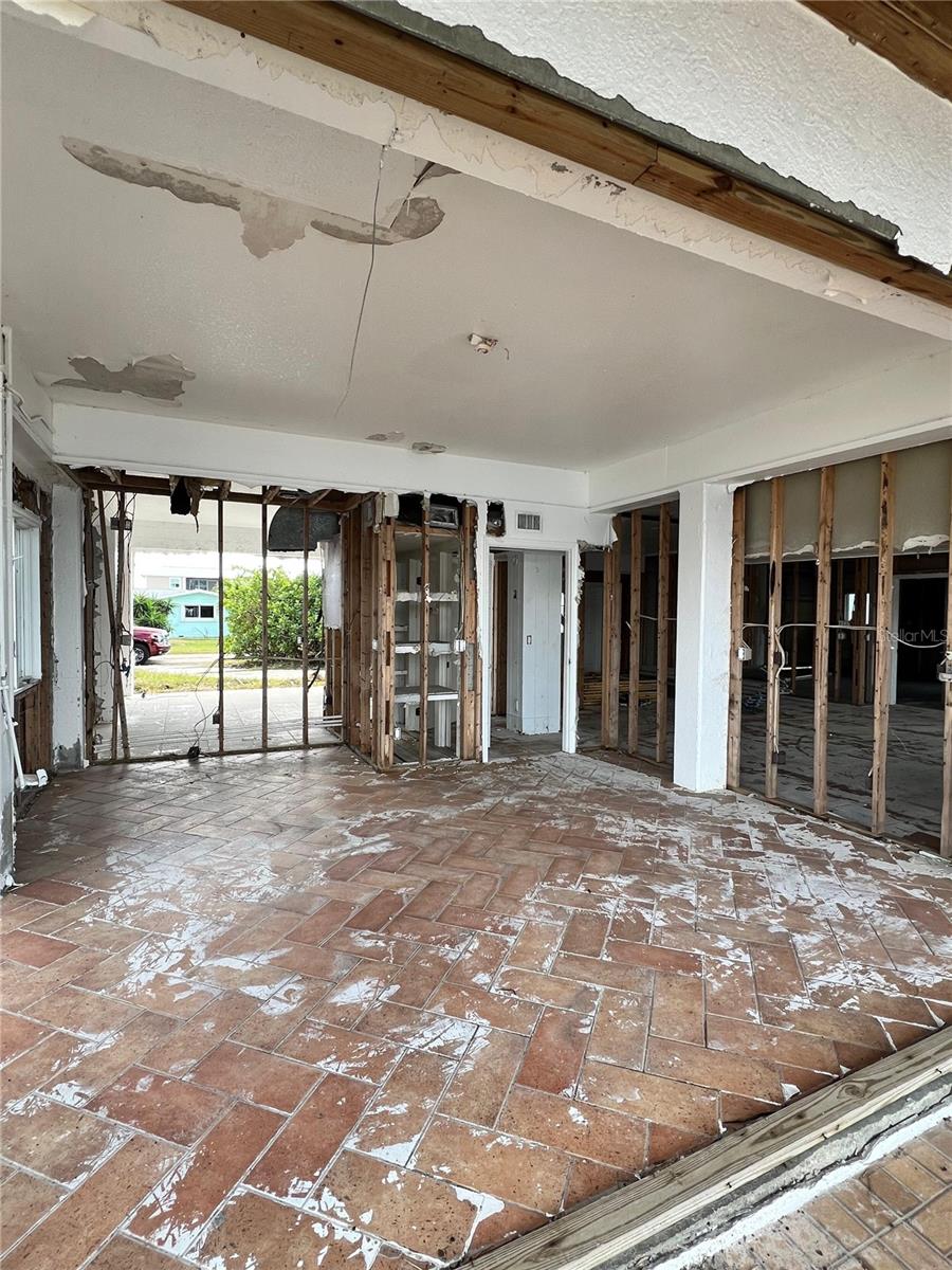 GROVE CITY SHORES - Residential