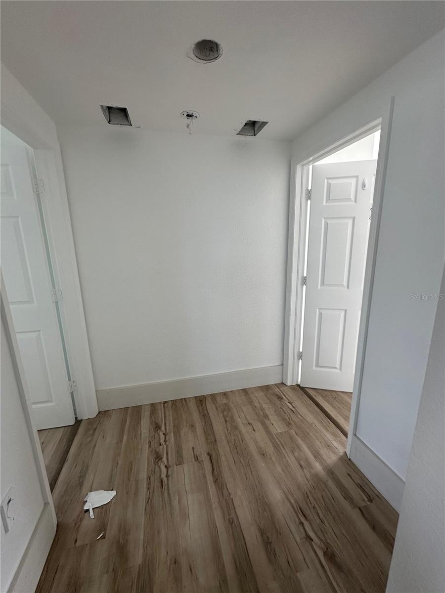 GROVE CITY SHORES - Residential