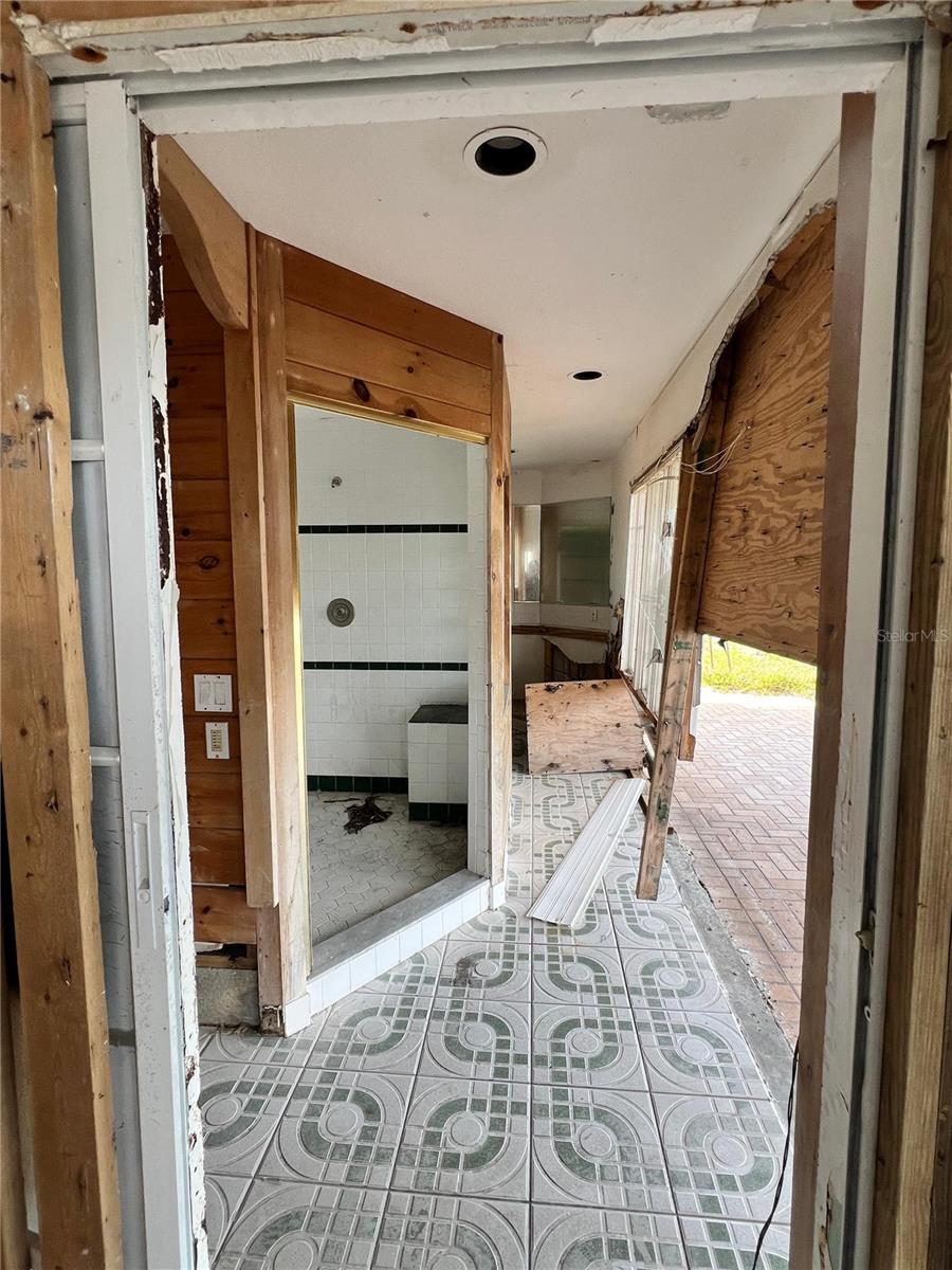 GROVE CITY SHORES - Residential