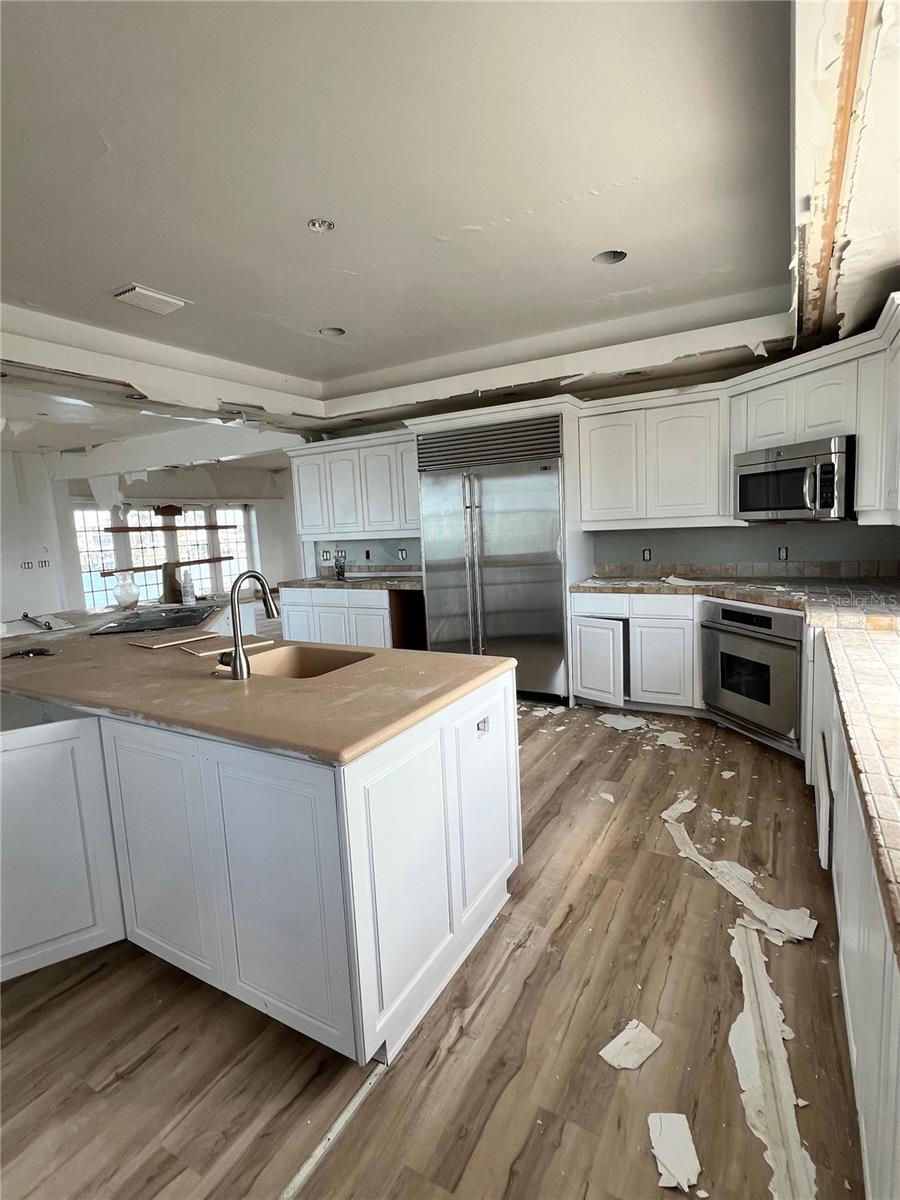 GROVE CITY SHORES - Residential