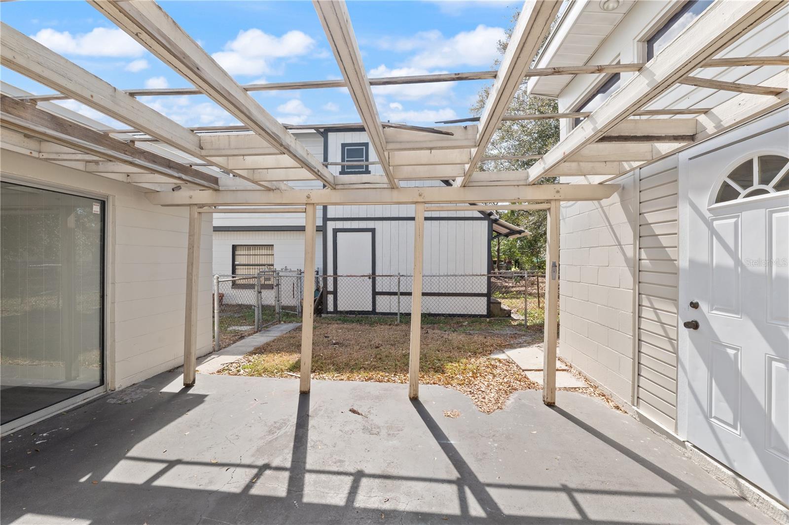 PINE CREST VILLA ADD 5 - Residential