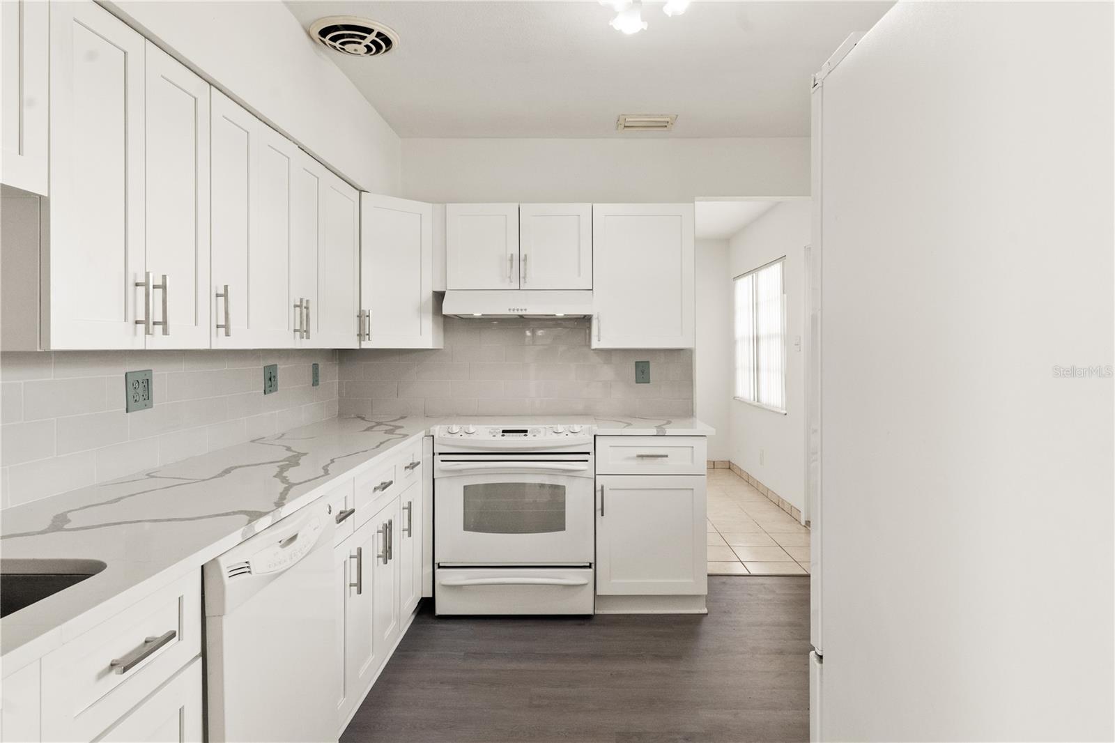 PINE CREST VILLA ADD 5 - Residential