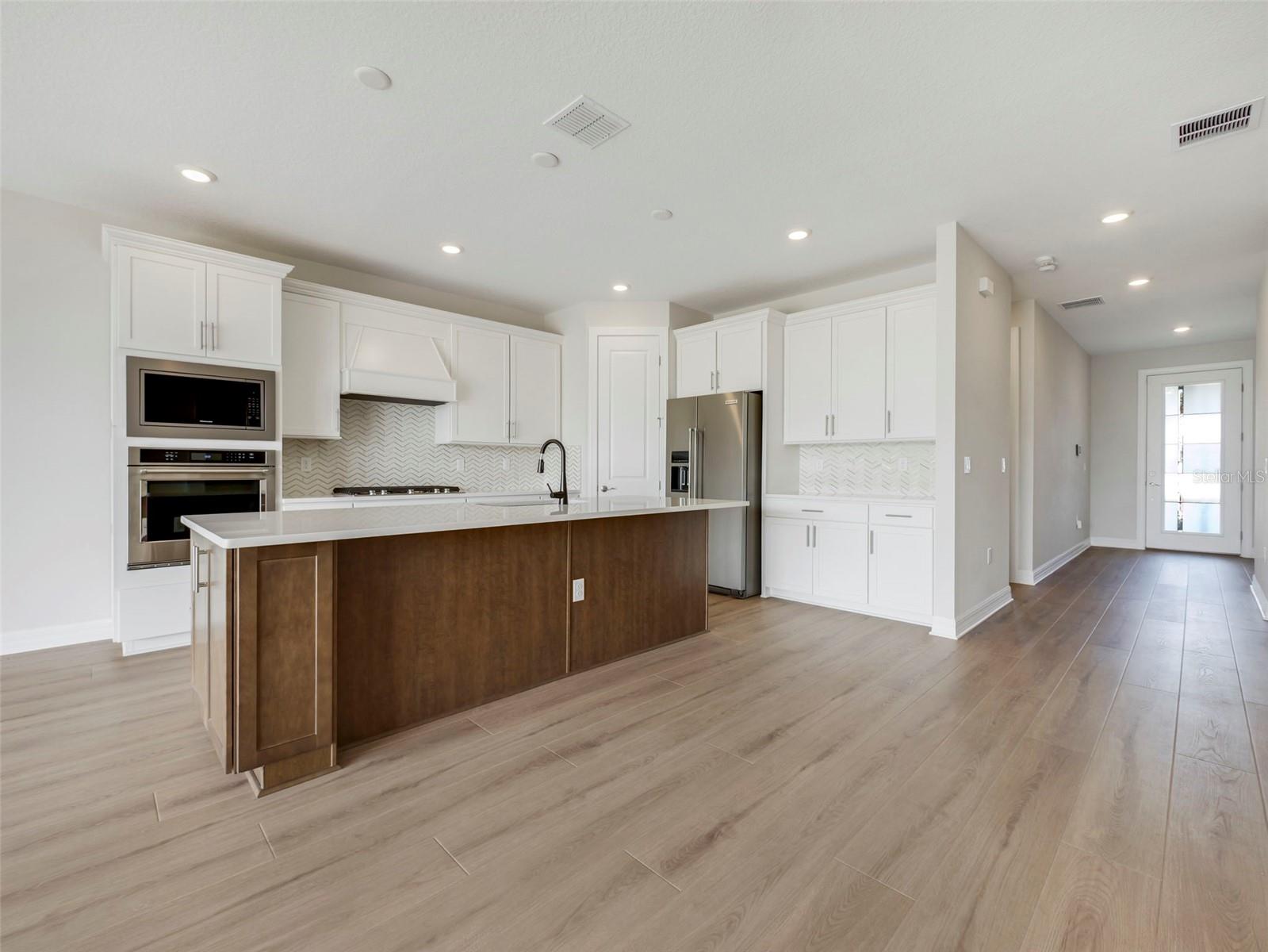 WILLOW RIDGE - Residential