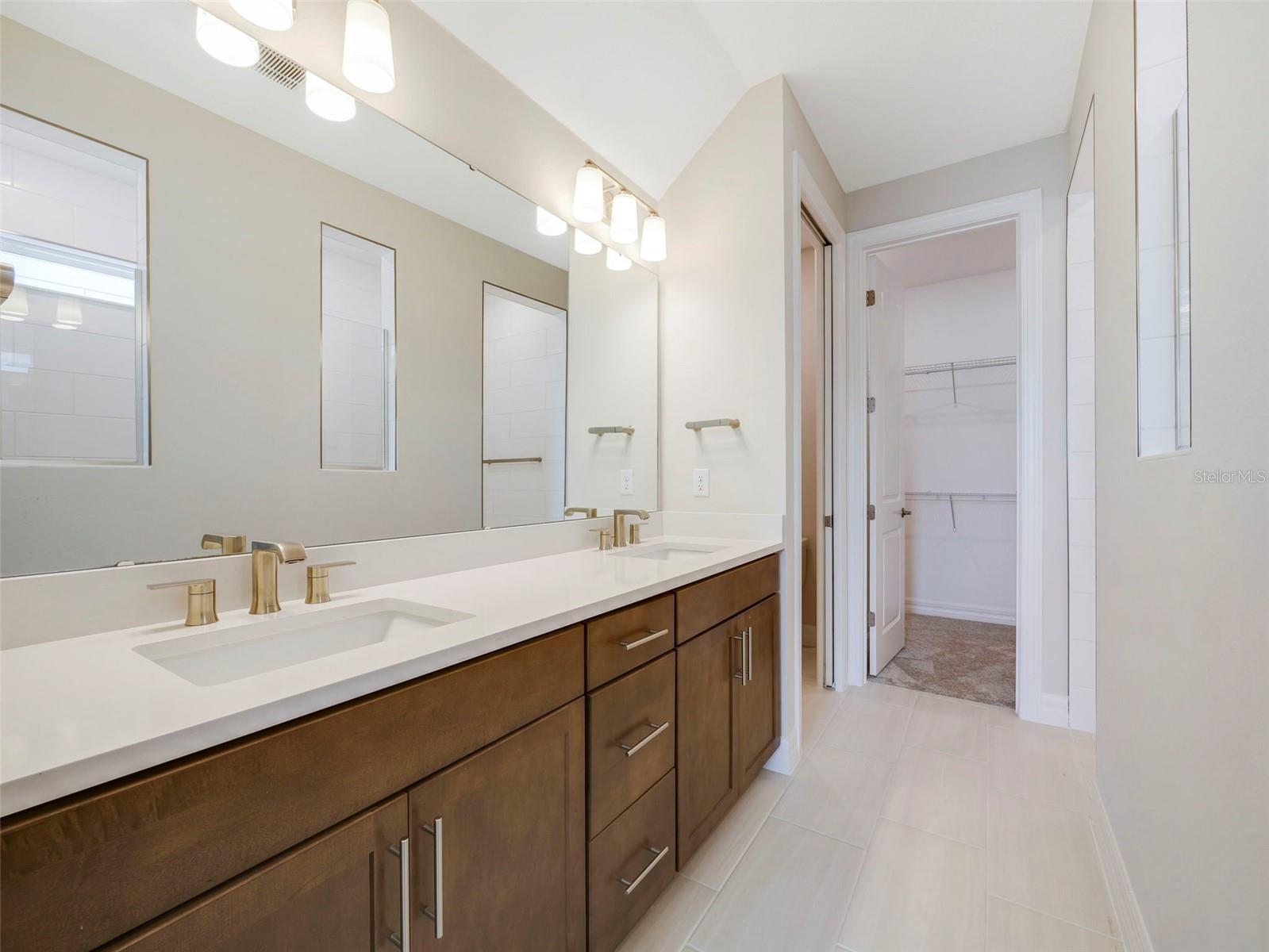 WILLOW RIDGE - Residential