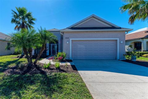 A home in PARRISH