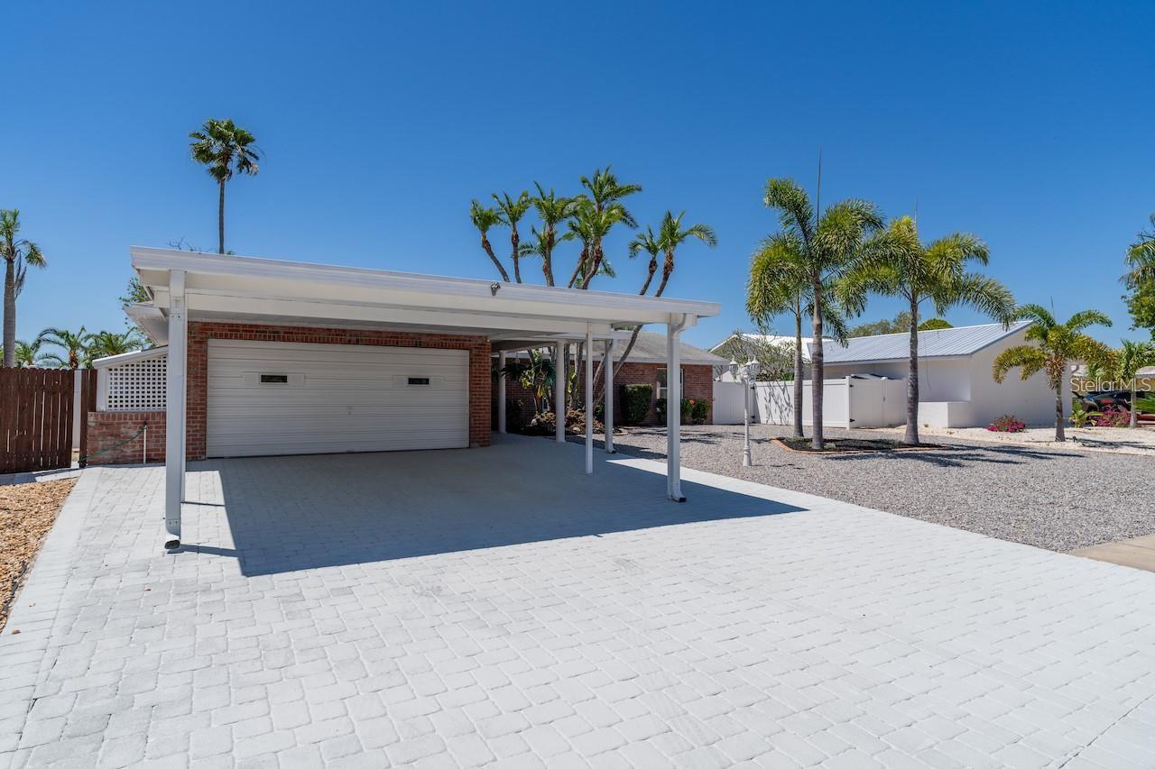 6512 KING PALM WAY
