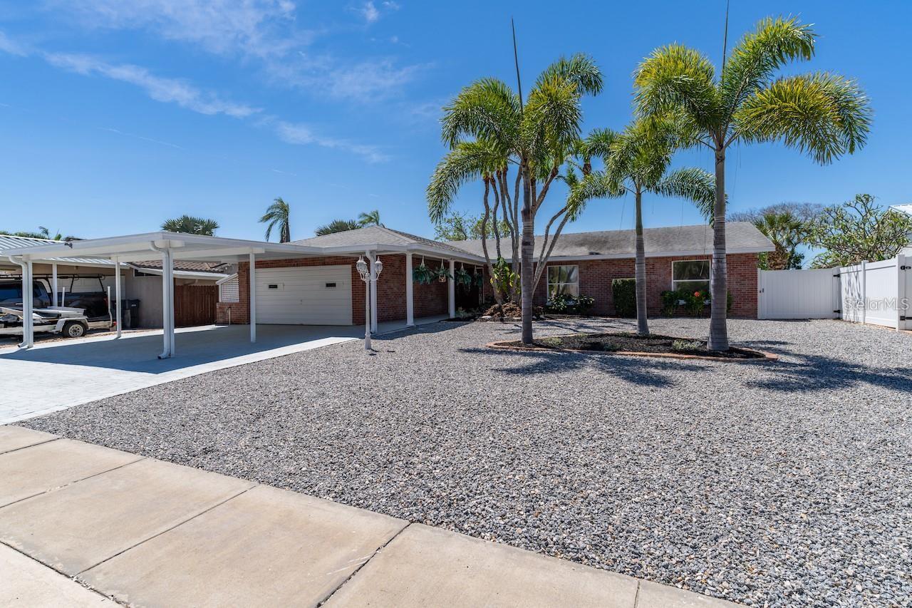 6512 KING PALM WAY