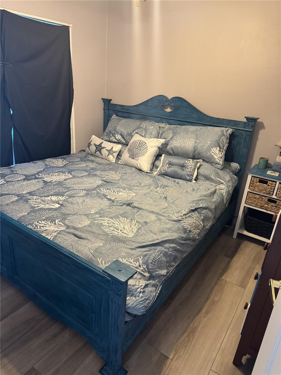 CAPRI ISLE GARDEN APTS 1 REPLAT CONDO - Residential Lease