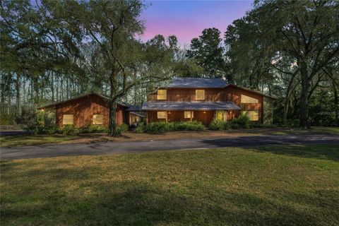 Photo of 351 Sequoia Dr, Ocklawaha, FL 32179 (MLS # OM717657)