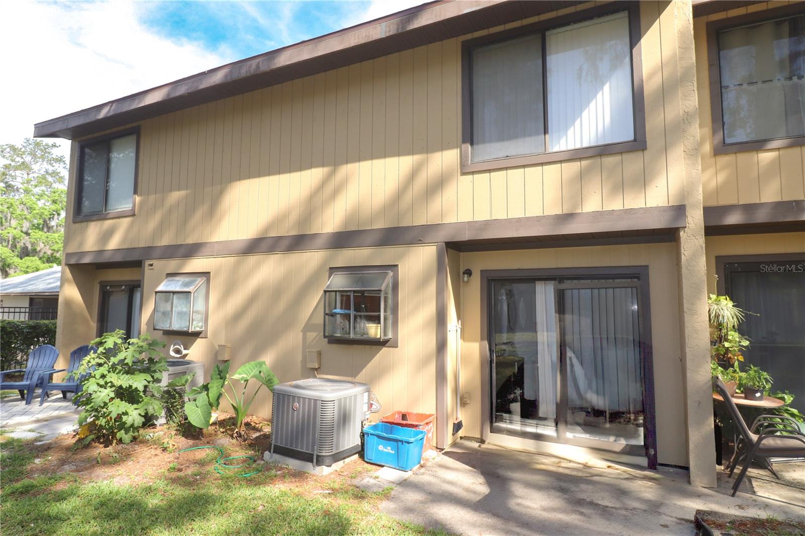 SOUTHFORK OAKS - Residential Lease