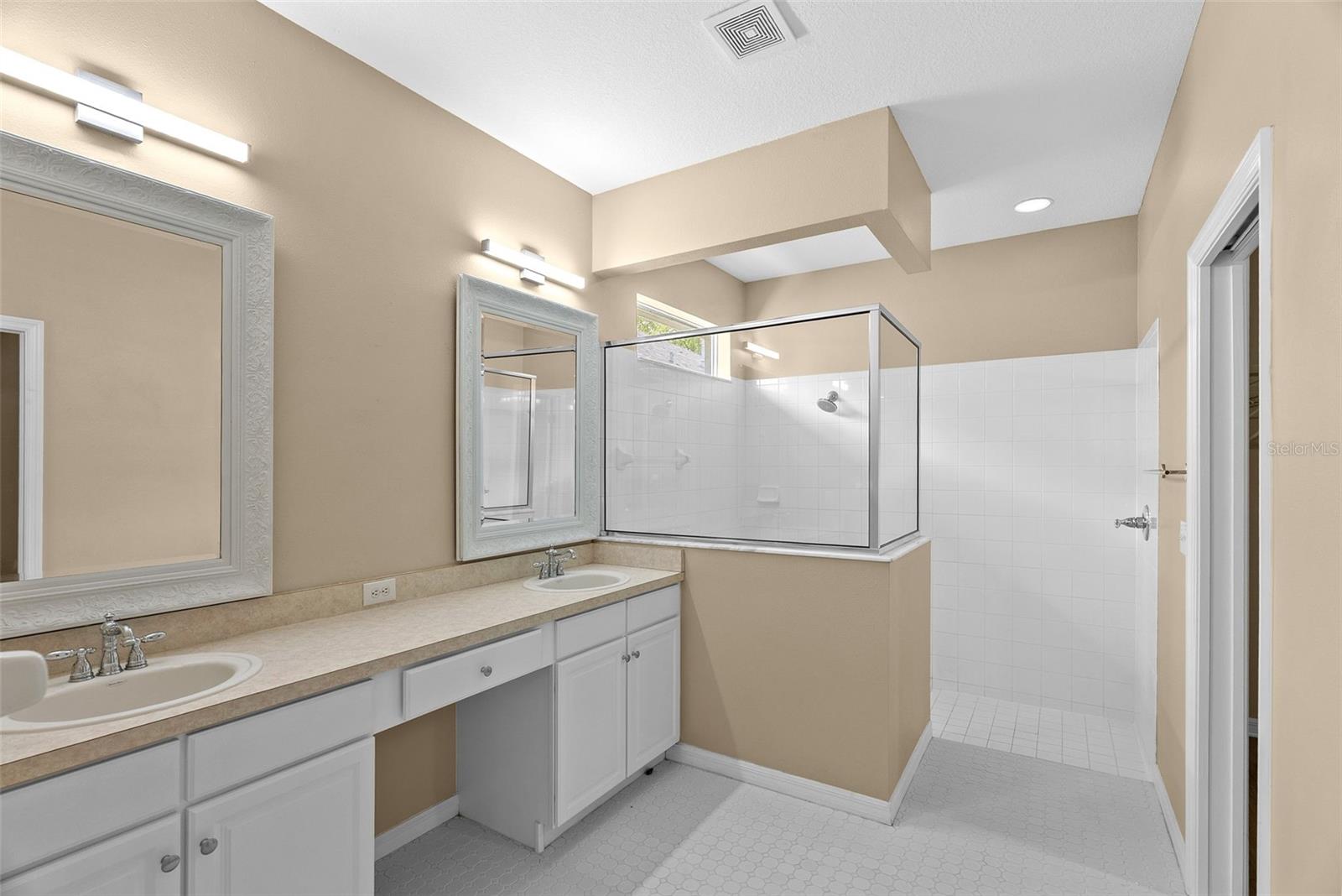 REFLECTIONS PH 2A - Residential