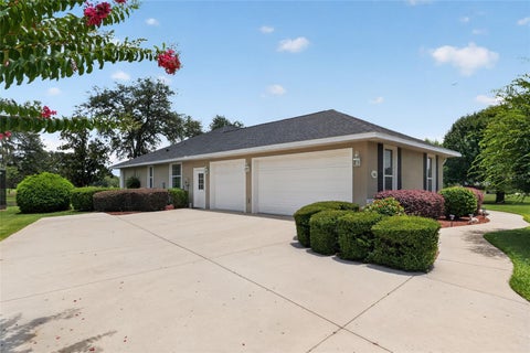 Tiny photo for 349 Lake Drive, Ocala, FL 34472 (MLS # OM734355)