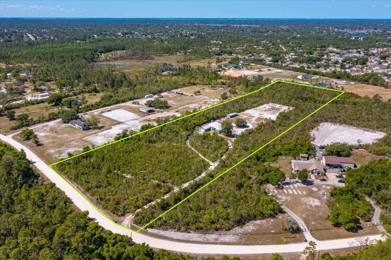 DELTONA FARMS ESTS UNREC SUB - Residential