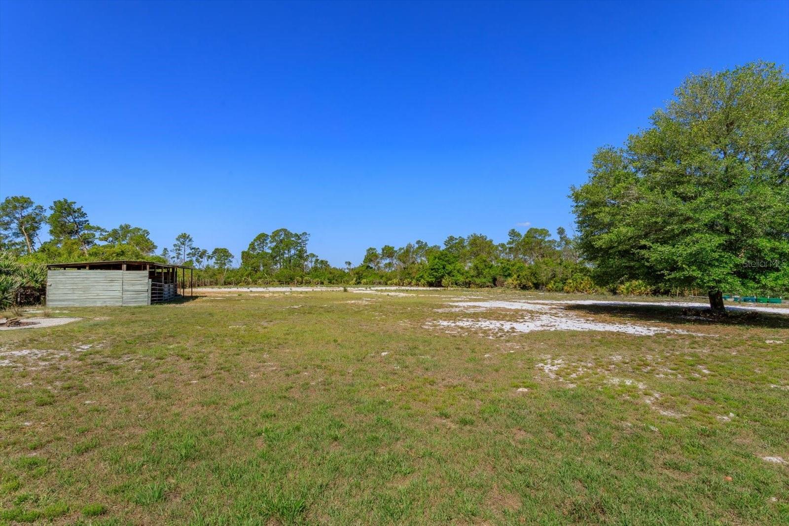 DELTONA FARMS ESTS UNREC SUB - Residential
