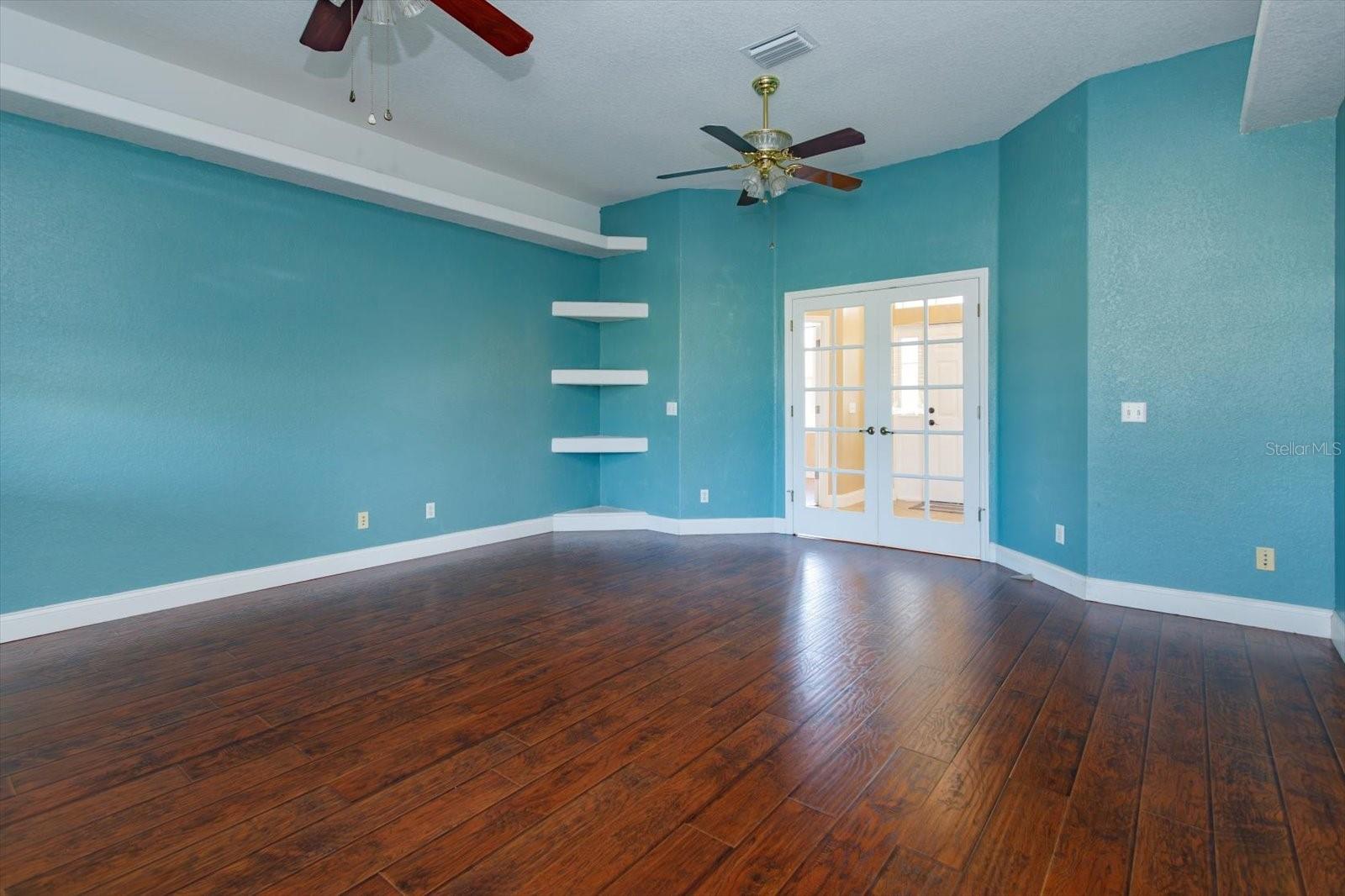 DELTONA FARMS ESTS UNREC SUB - Residential