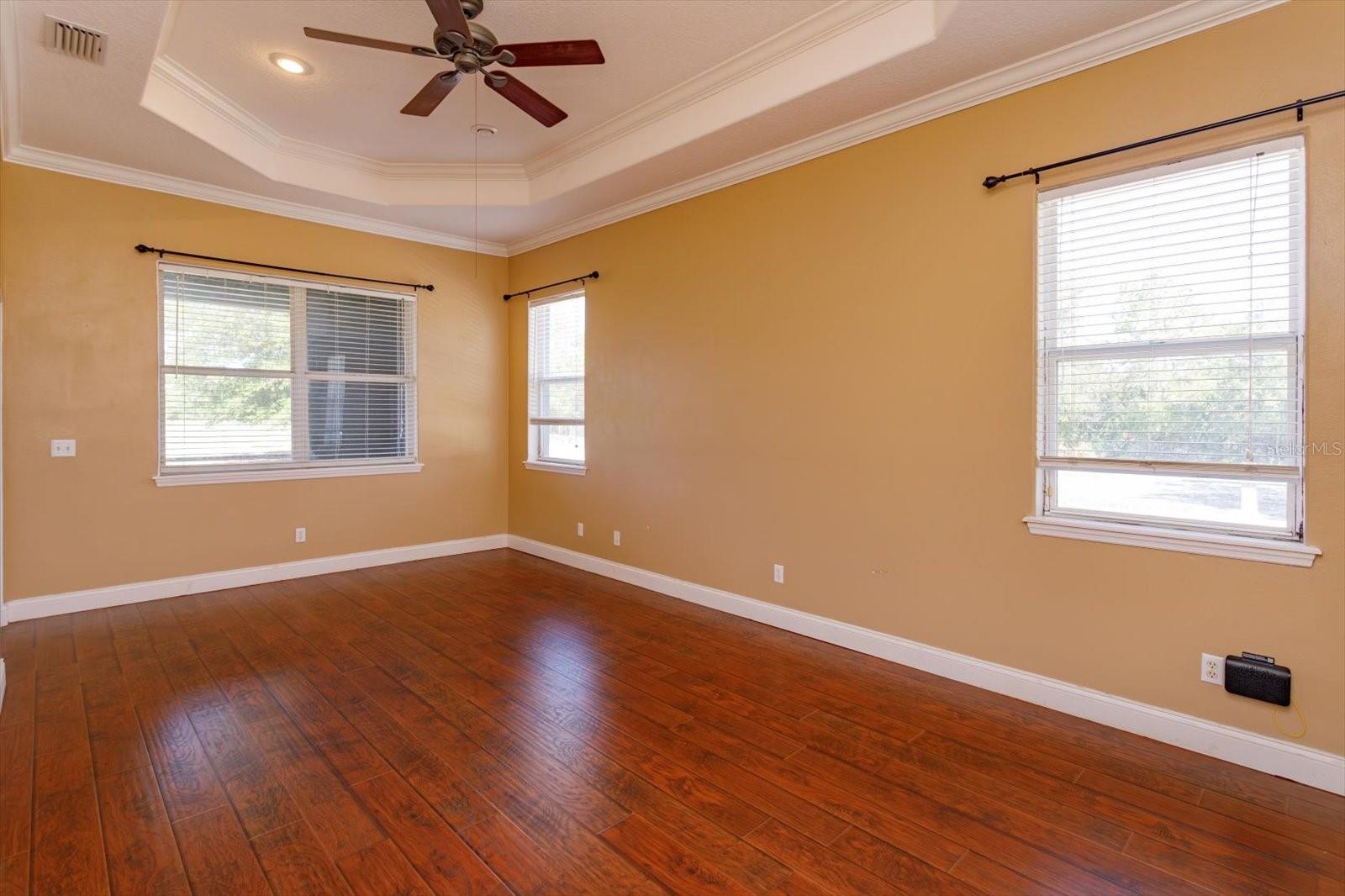 DELTONA FARMS ESTS UNREC SUB - Residential