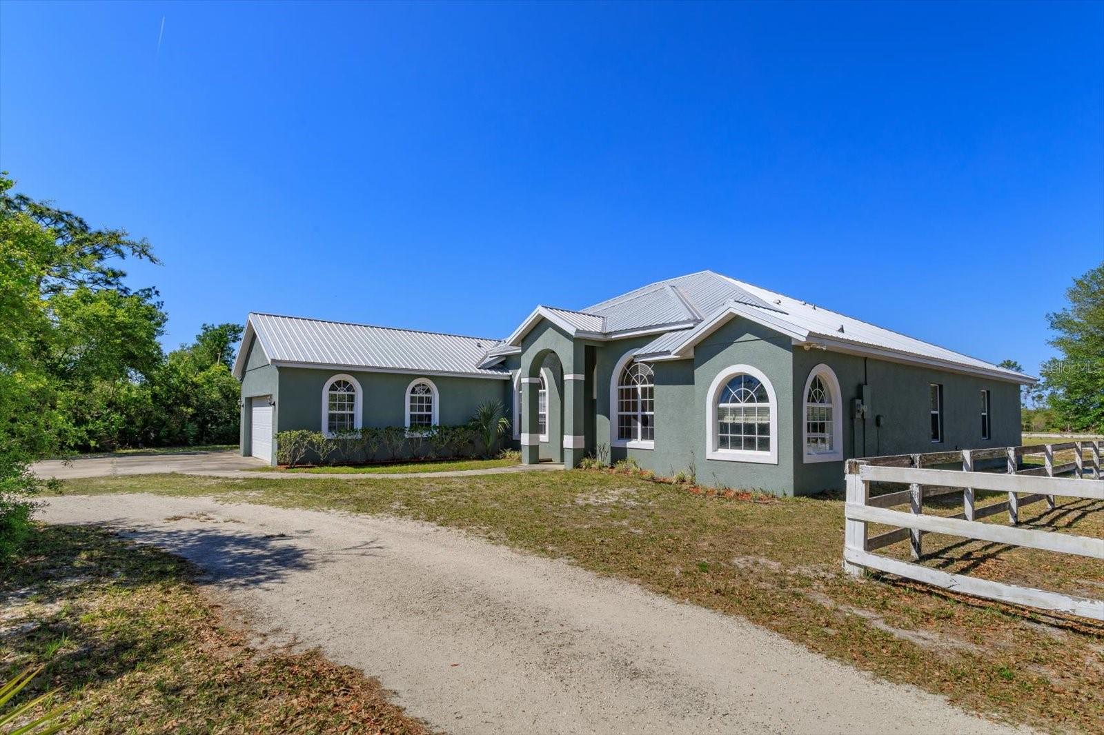 DELTONA FARMS ESTS UNREC SUB - Residential