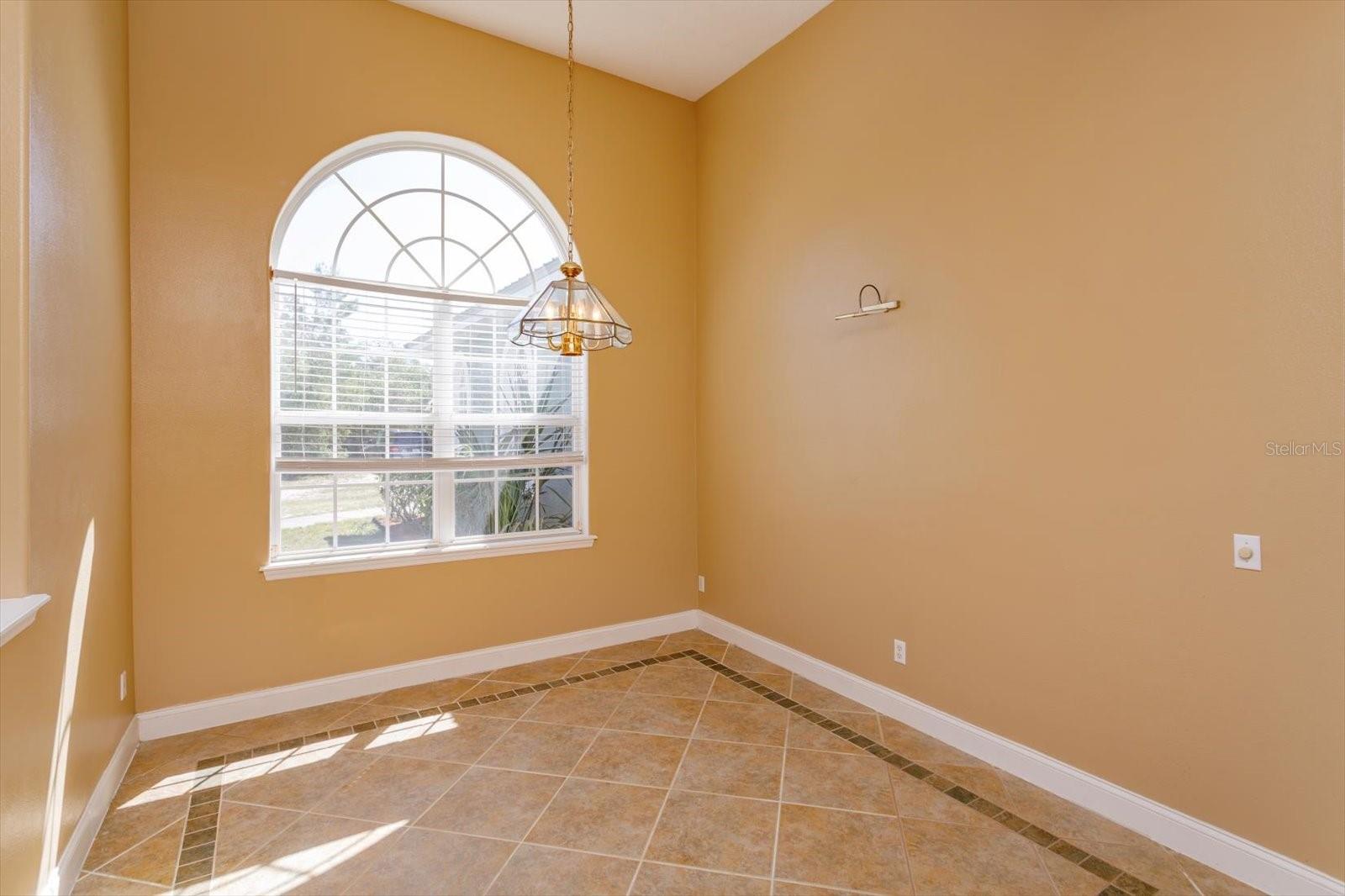 DELTONA FARMS ESTS UNREC SUB - Residential