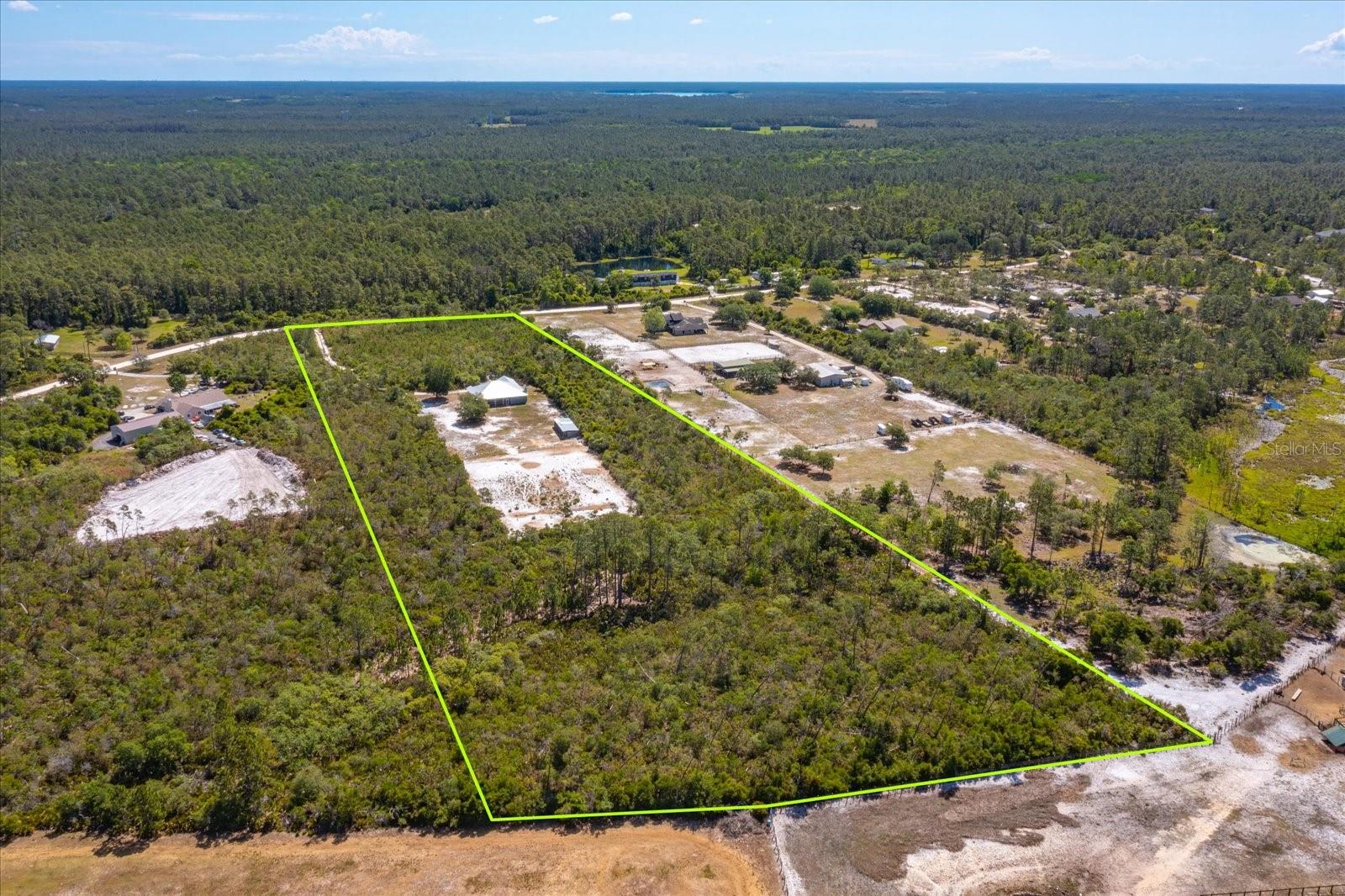 DELTONA FARMS ESTS UNREC SUB - Residential