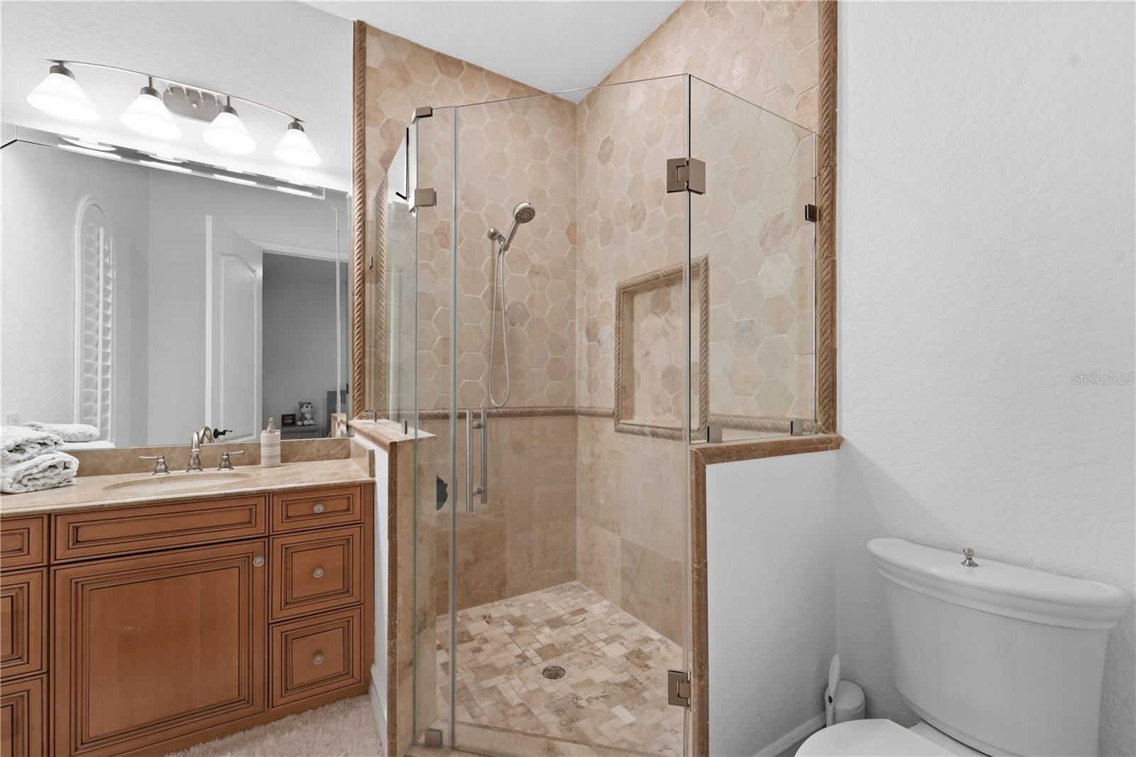 KEENES POINTE 46/104 - Residential