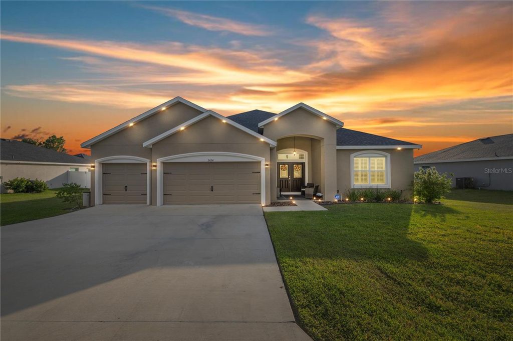 Photo of 9074 SE 48th Court Road, Ocala, FL 34480 (MLS # OM699244)