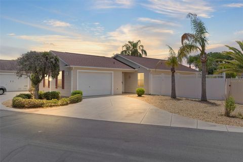 Photo of 870 Orwell Street, The Villages, FL 32162 (MLS # G5111545)