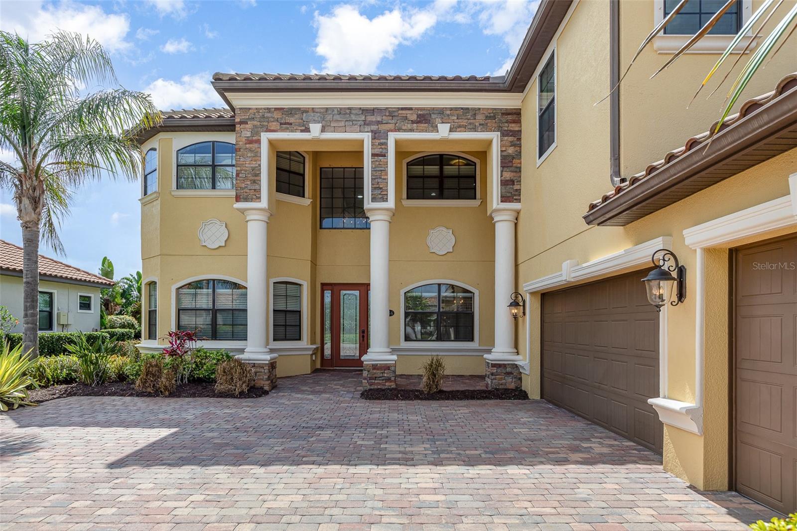 5656 CLOVERLEAF RUN