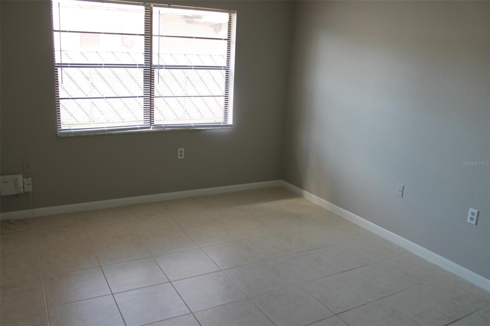 SUNRISE SQUARE VILLAS - Residential