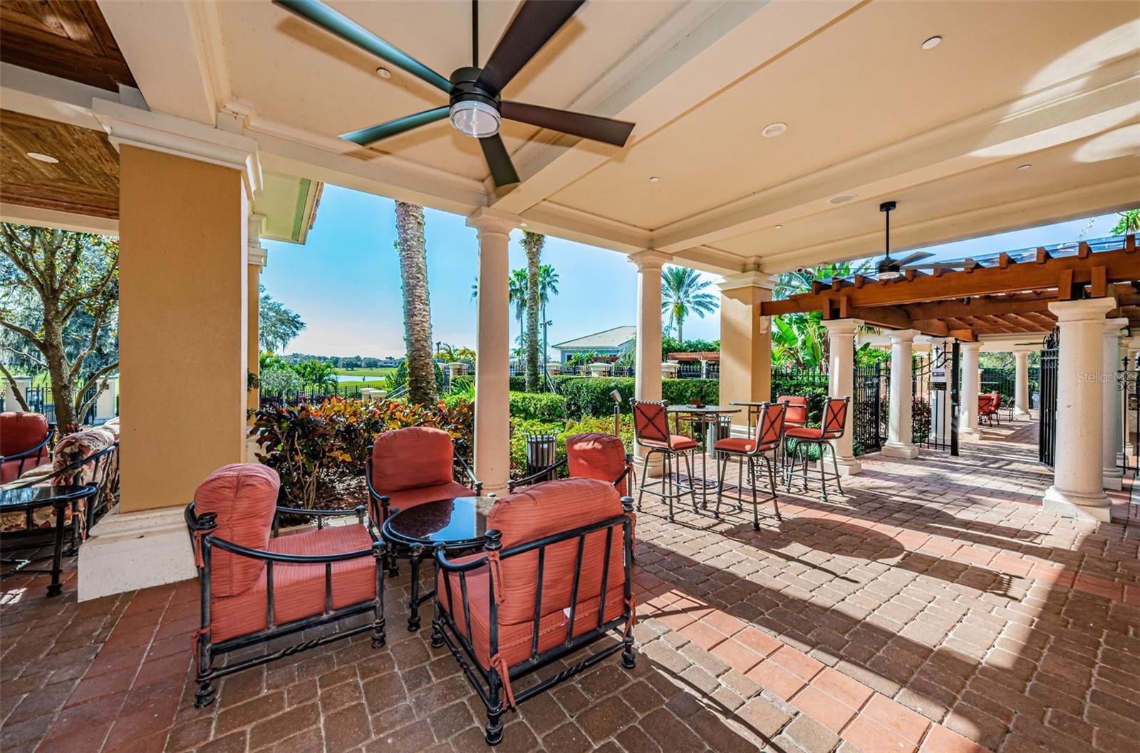 CHAMPIONS CLUB - Residential