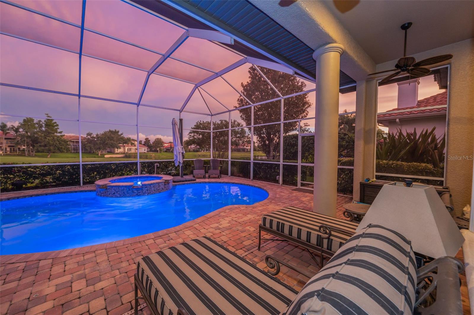 CHAMPIONS CLUB - Residential