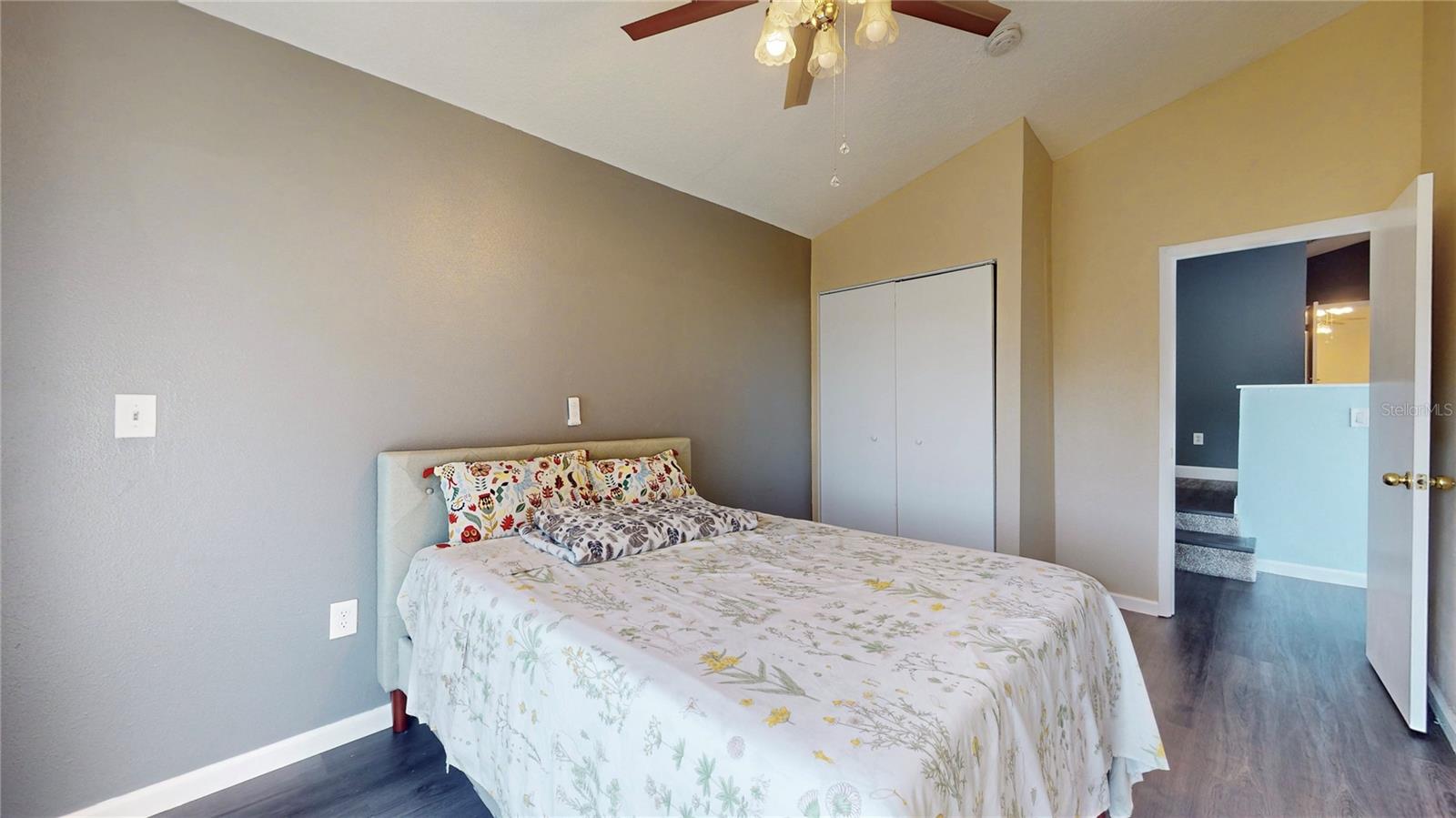 ACREAGE & UNREC - Residential