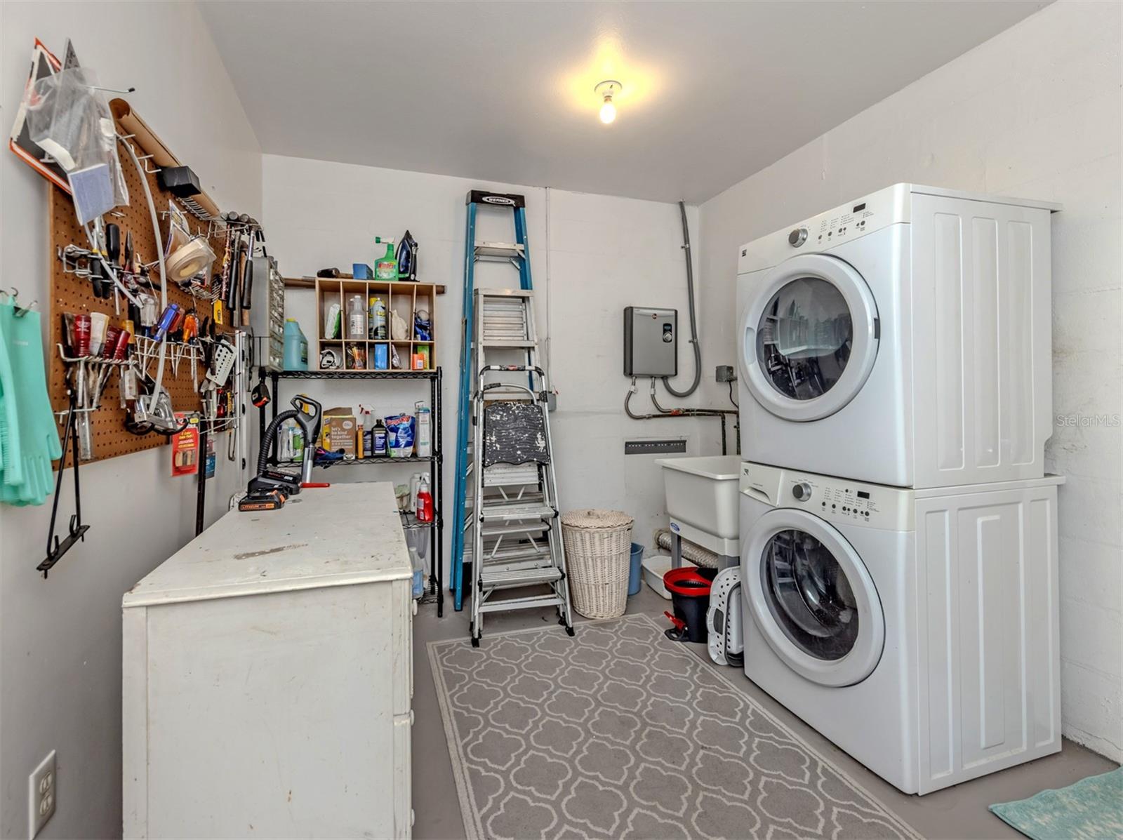 VENICE GARDENS - Residential