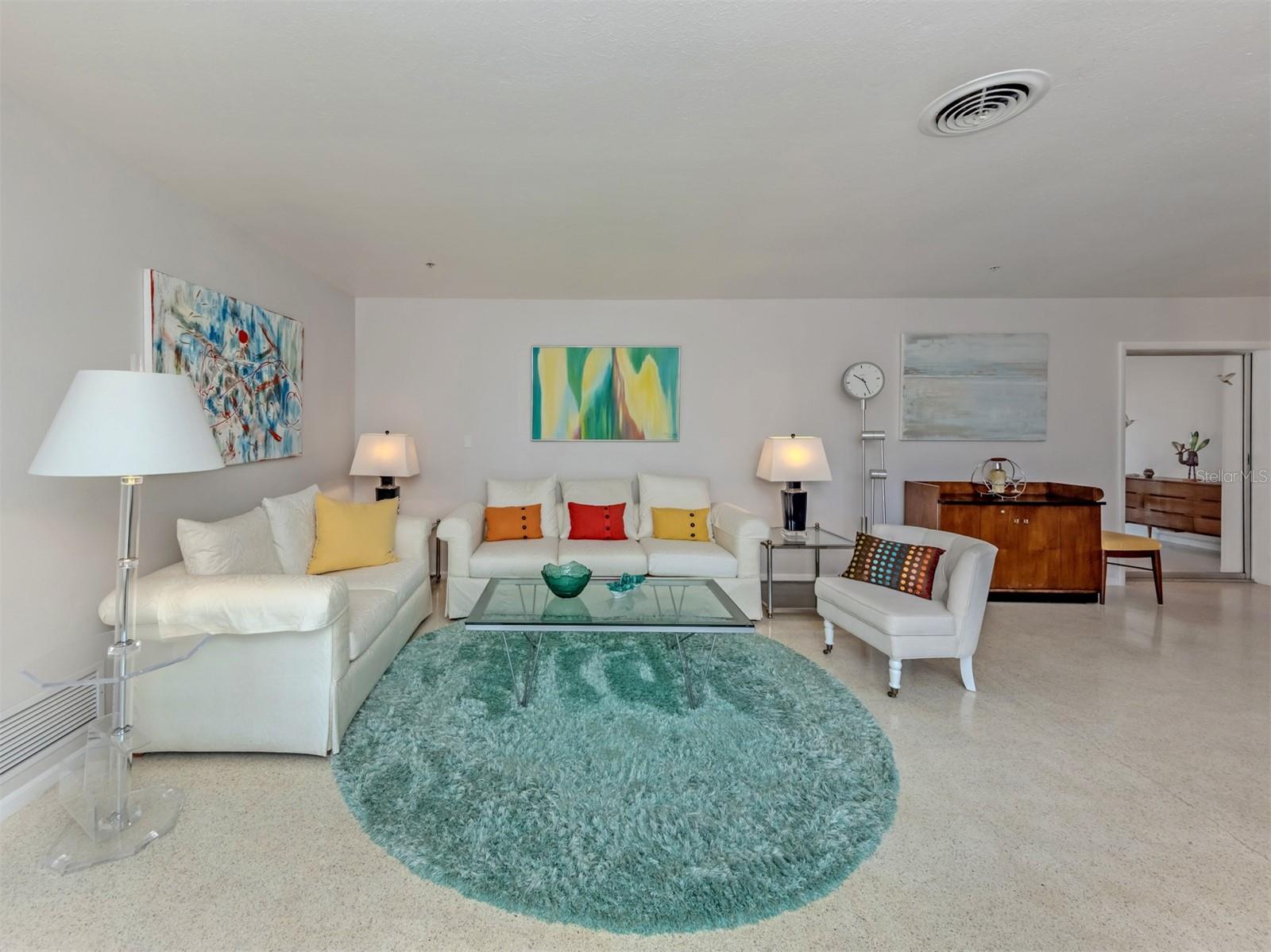 VENICE GARDENS - Residential