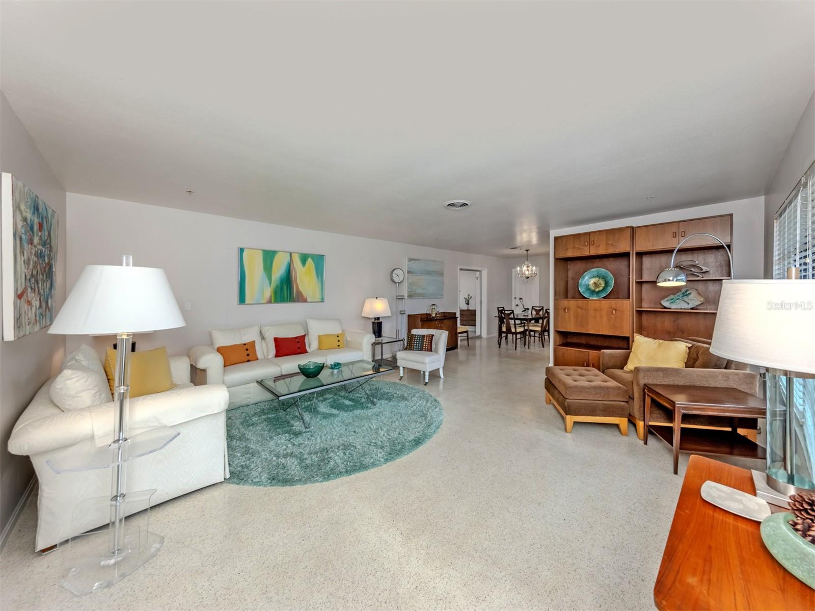 VENICE GARDENS - Residential