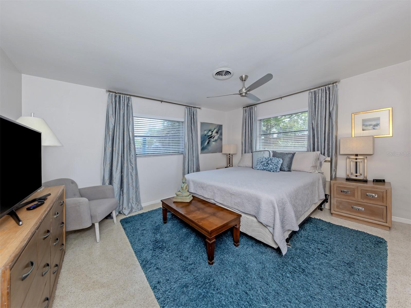 VENICE GARDENS - Residential