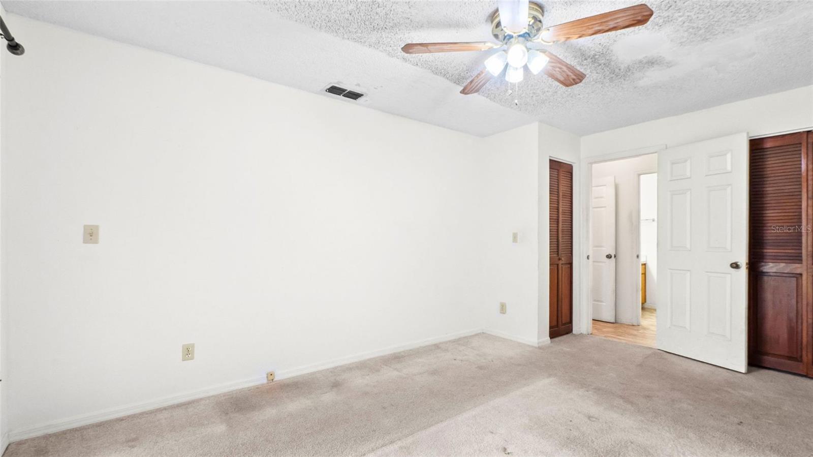 LAKE BERNADETTE - Residential