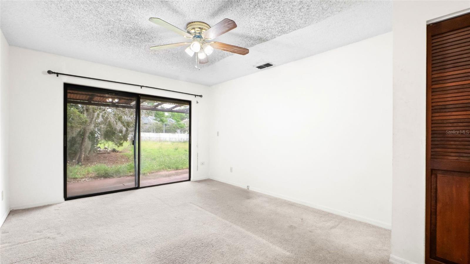 LAKE BERNADETTE - Residential