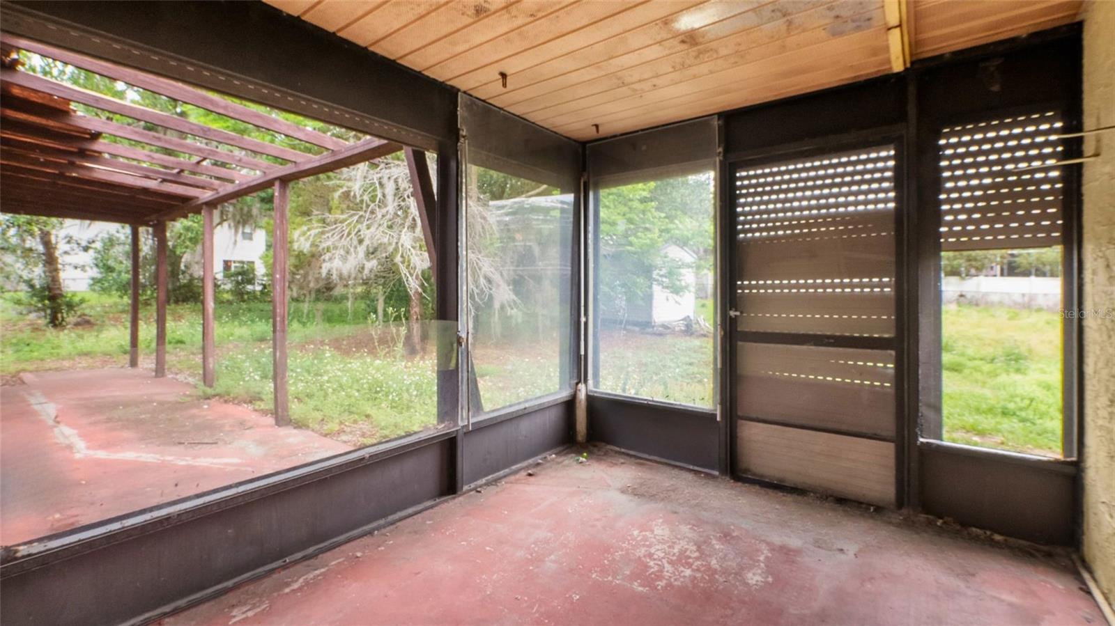 LAKE BERNADETTE - Residential