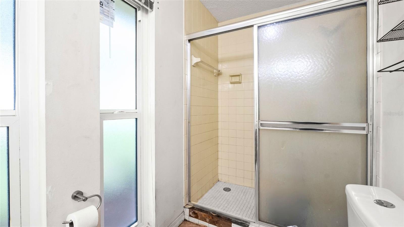 LAKE BERNADETTE - Residential