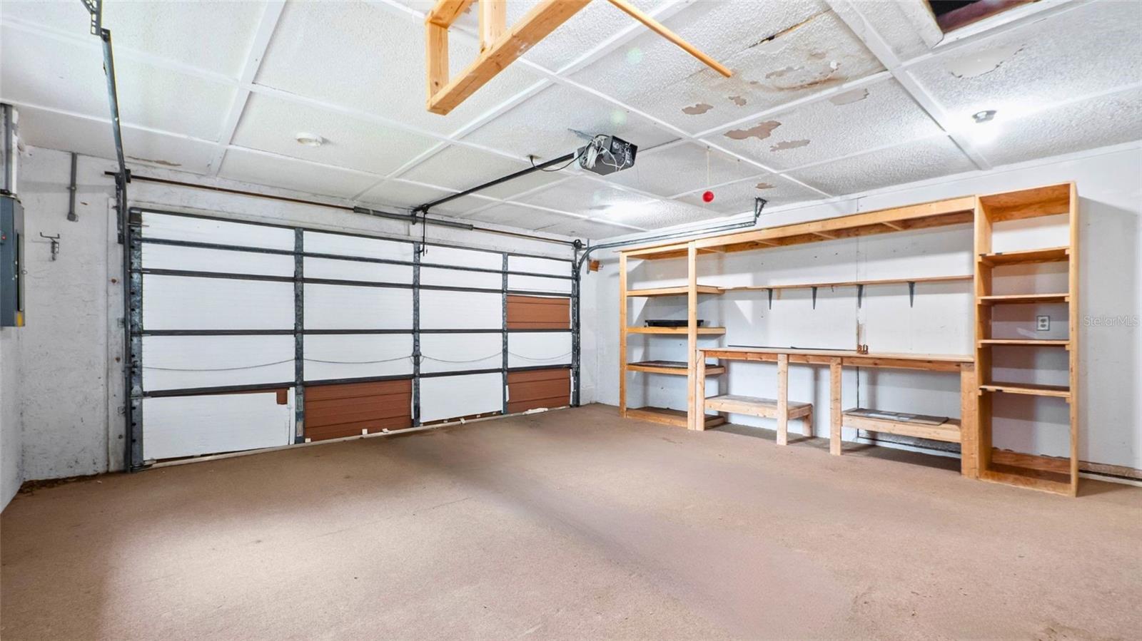 LAKE BERNADETTE - Residential