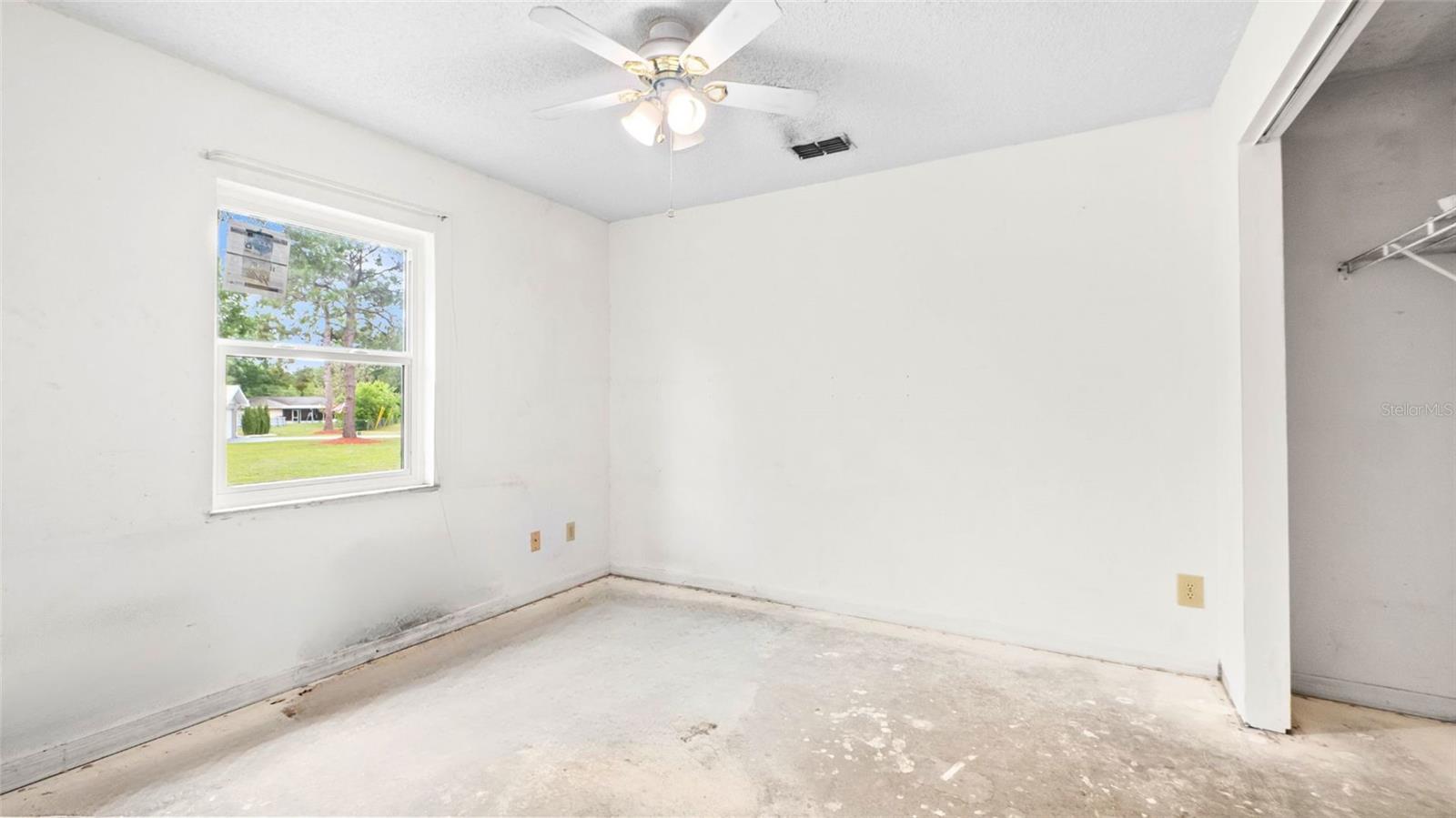 LAKE BERNADETTE - Residential