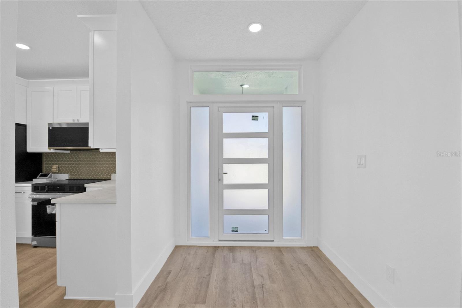 REMINGTON OAKS AT THE CROSSINGS - Residential