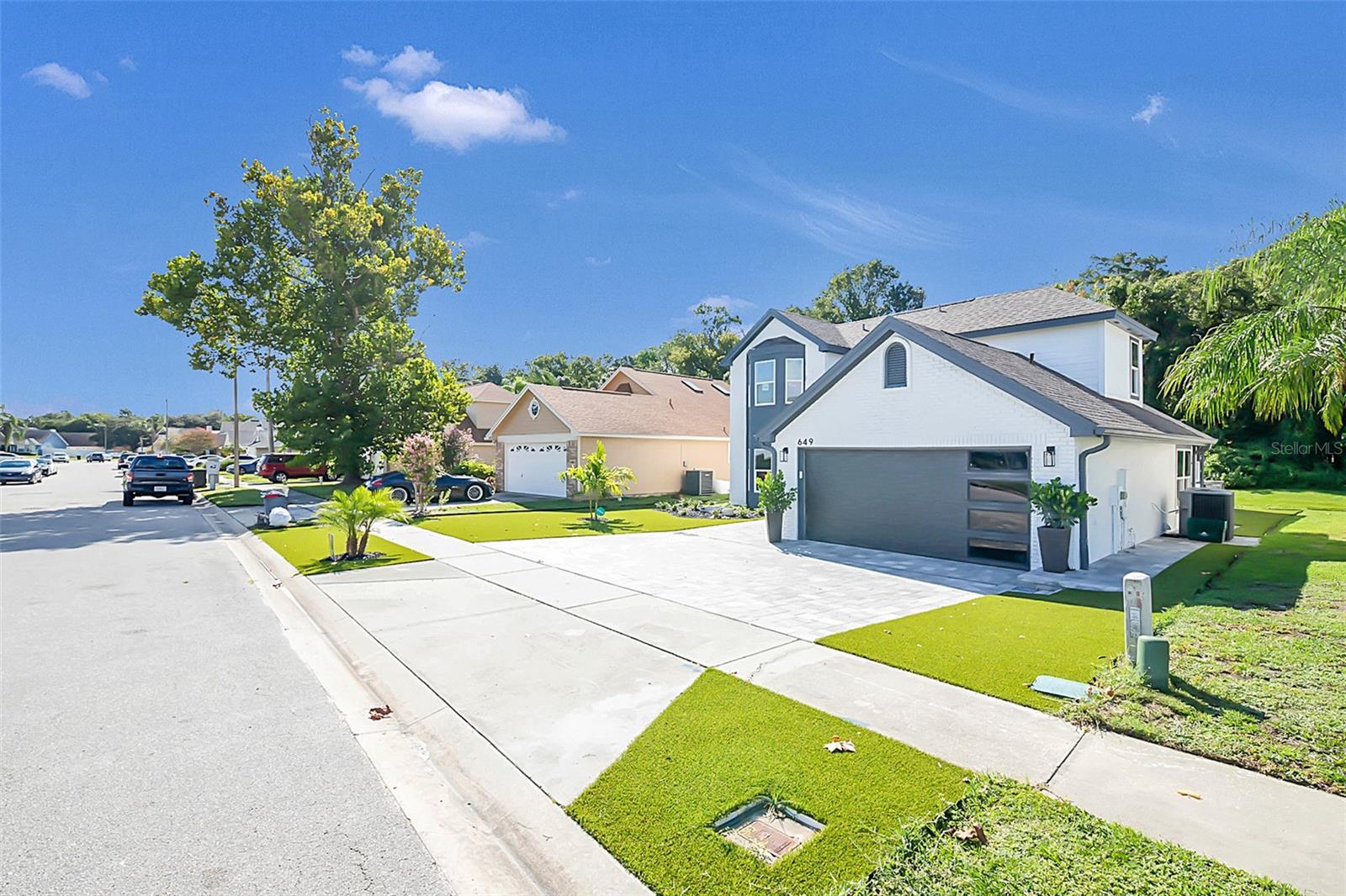 REMINGTON OAKS AT THE CROSSINGS - Residential